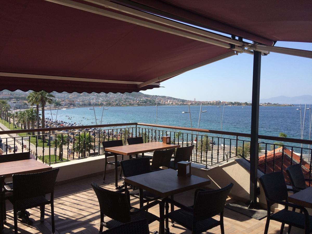 Focamor Otel Yenifoca ภายนอก รูปภาพ