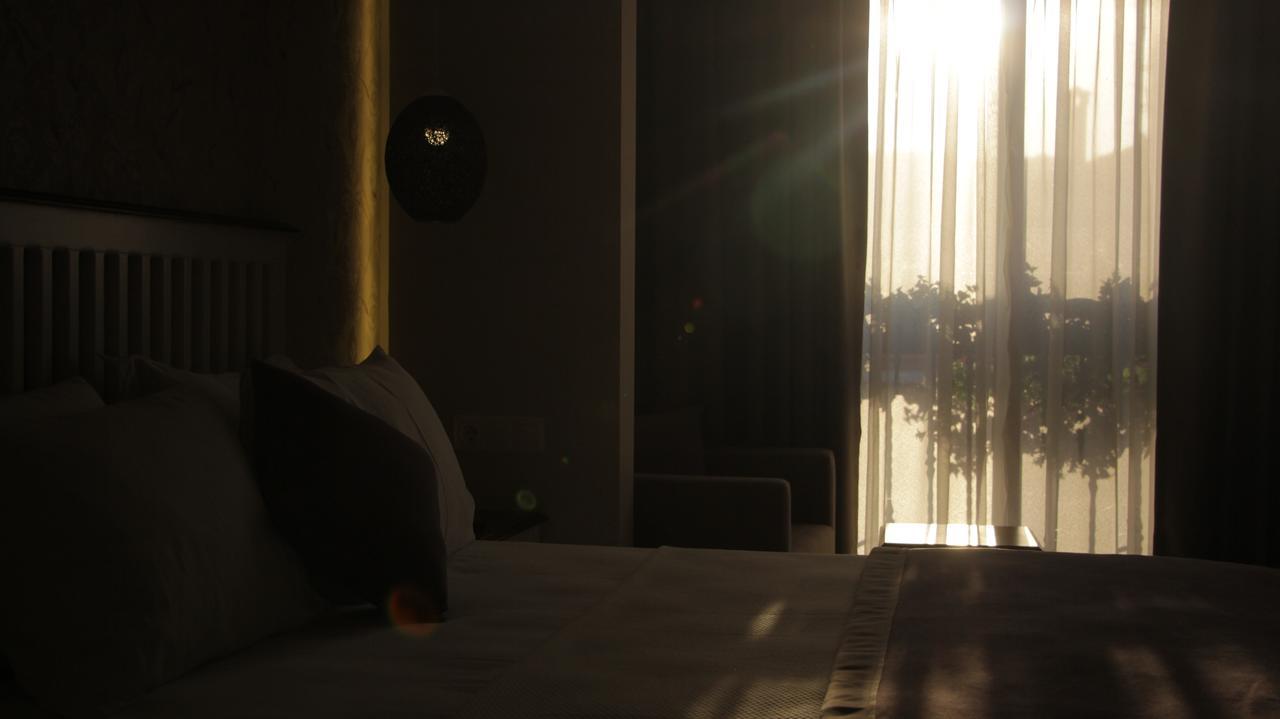 Focamor Otel Yenifoca ภายนอก รูปภาพ
